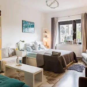 Beautiful Cozy 1-room Apartment, Near Rhine Apartment Düsseldorf