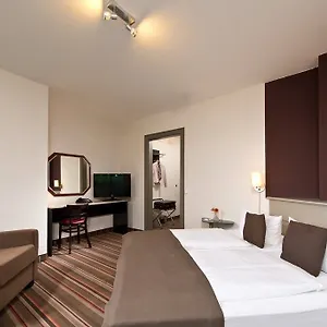 *** Hotel Leonardo Airport Germany
