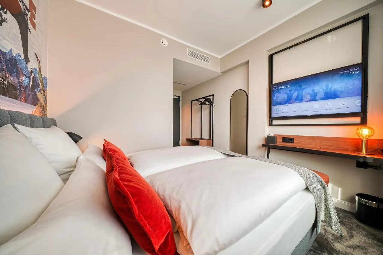 *** Hotel Vienna House Easy By Wyndham Hannover City Germany